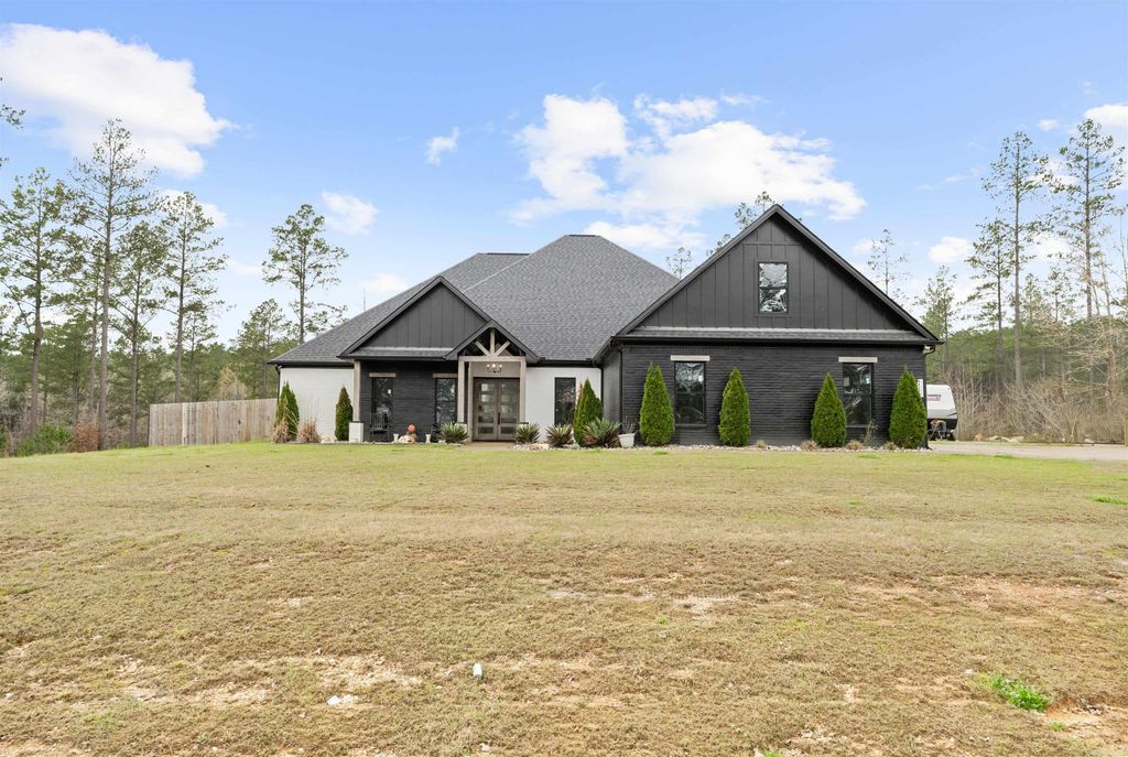 2065 Canyon Creek Parkway, Benton, AR 72019
