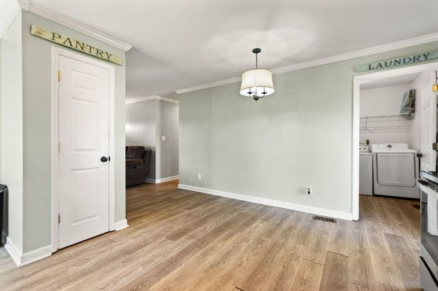 296 Blue Lake Drive, Berea, KY 40403