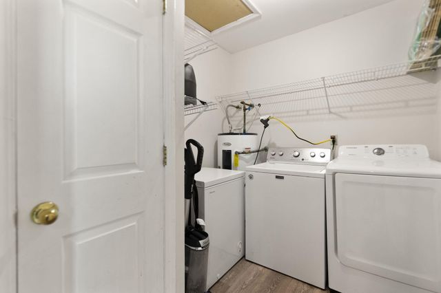 296 Blue Lake Drive, Berea, KY 40403