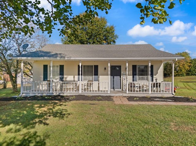 296 Blue Lake Drive, Berea, KY 40403
