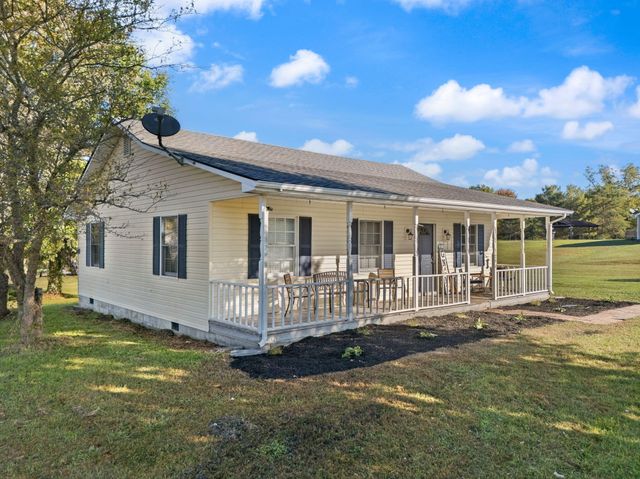 296 Blue Lake Drive, Berea, KY 40403