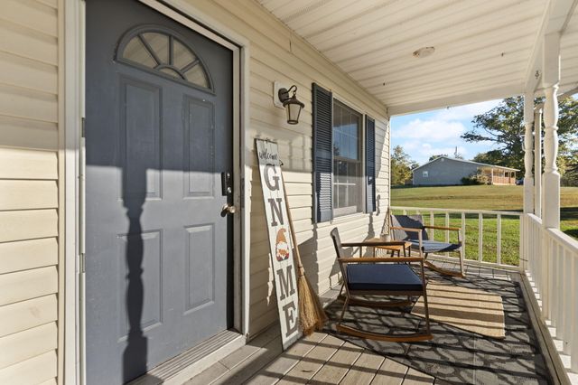 296 Blue Lake Drive, Berea, KY 40403