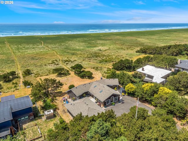 89742 OCEAN Dr, Warrenton, OR 97146
