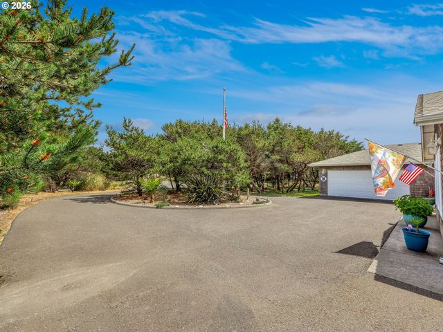 89742 OCEAN Dr, Warrenton, OR 97146