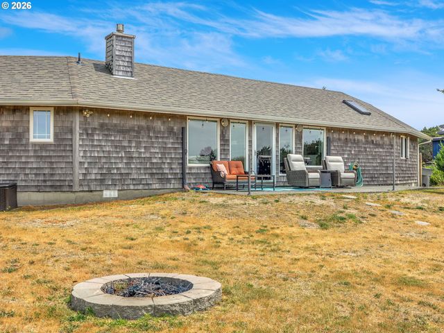 89742 OCEAN Dr, Warrenton, OR 97146