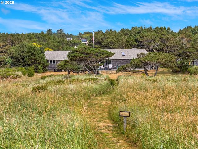 89742 OCEAN Dr, Warrenton, OR 97146