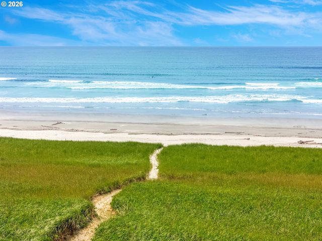 89742 OCEAN Dr, Warrenton, OR 97146