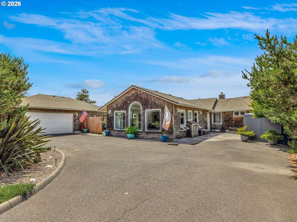 89742 OCEAN Dr, Warrenton, OR 97146