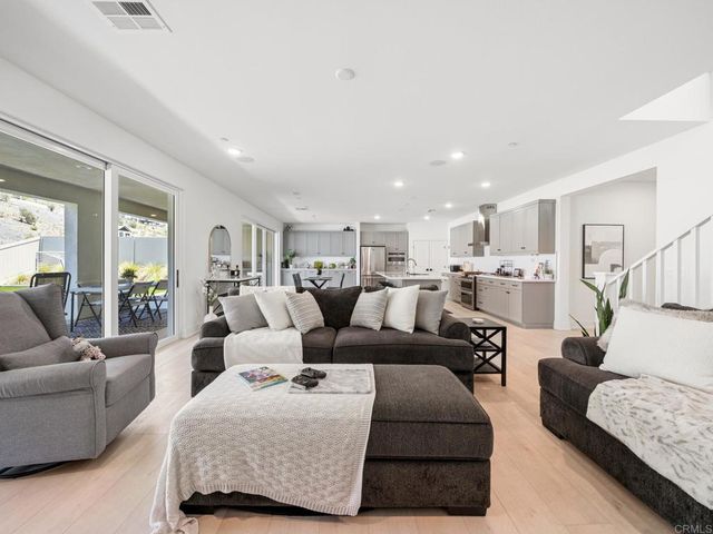 35335 Ponderosa Pl, Fallbrook, CA 92028
