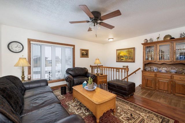 214 Church DRIVE, La Crosse, WI 54603