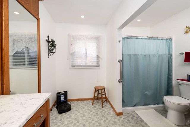 214 Church DRIVE, La Crosse, WI 54603