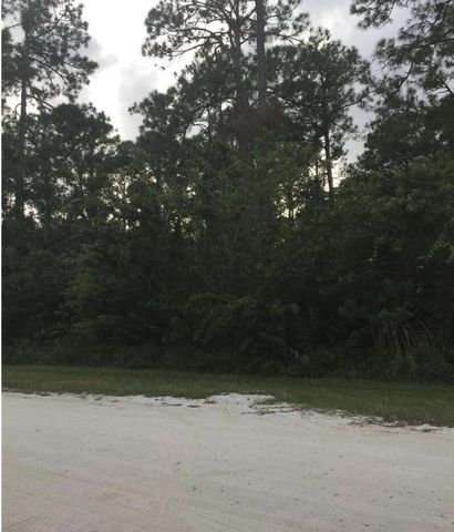 8185 W 98th Avenue, Vero Beach, FL 32967