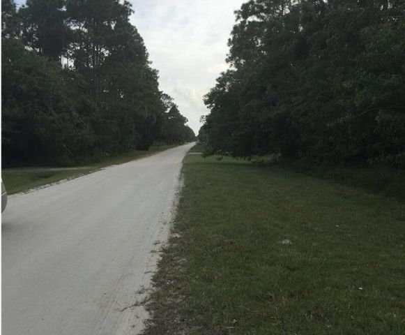 8185 W 98th Avenue, Vero Beach, FL 32967