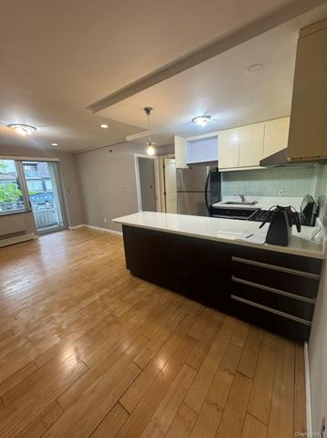 132-03 Sanford Avenue 2F, Flushing, NY 11355