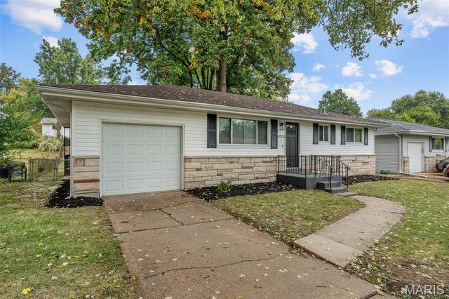 455 Myrtle Drive, Florissant, MO 63031