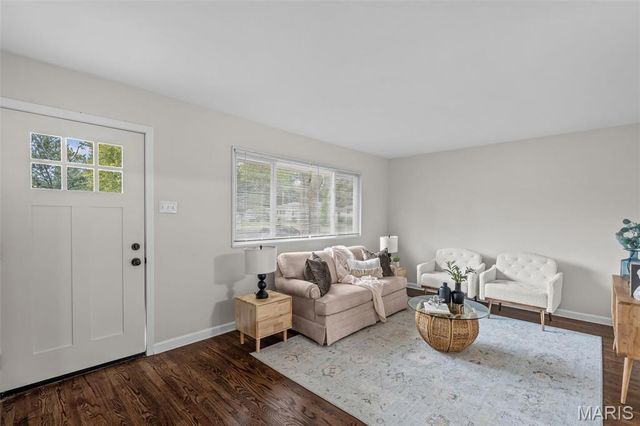 455 Myrtle Drive, Florissant, MO 63031