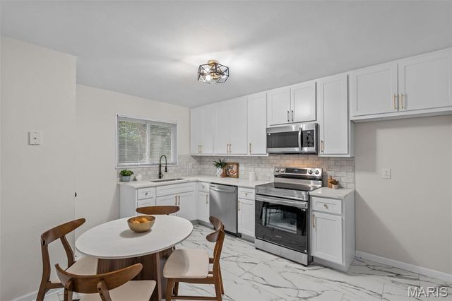455 Myrtle Drive, Florissant, MO 63031