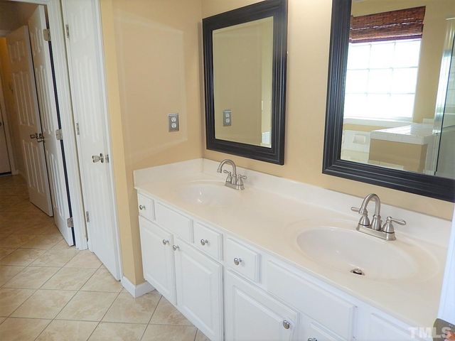 4717 Delta Ridge Court, Raleigh, NC 27612