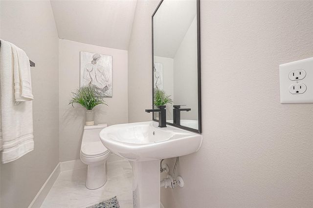 3835 Mainer Street, Houston, TX 77021