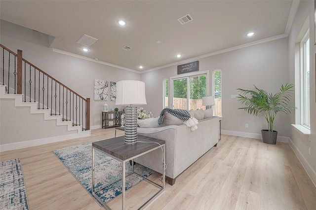 3835 Mainer Street, Houston, TX 77021