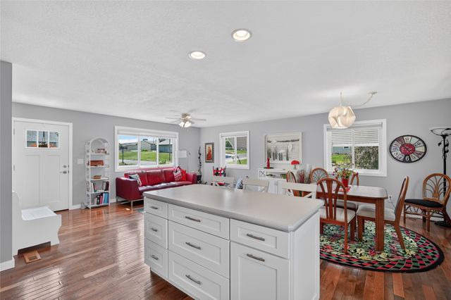 207 W Market Street, Panora, IA 50216