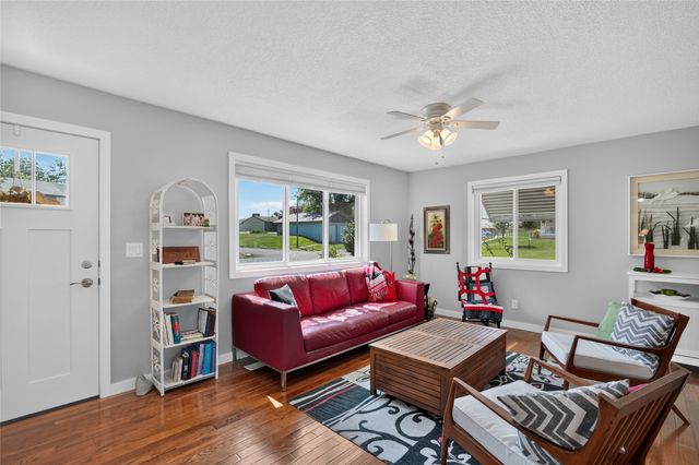 207 W Market Street, Panora, IA 50216
