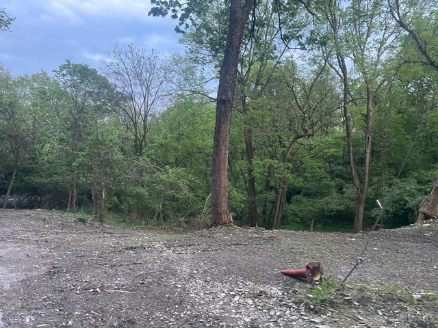 3295 Fyffe Avenue, Cincinnati, OH 45211