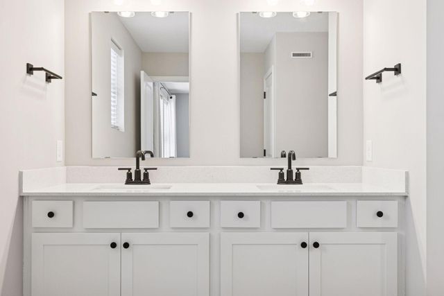 9597 4th Street N, Lake Elmo, MN 55042