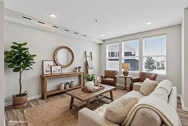 9597 4th Street N, Lake Elmo, MN 55042