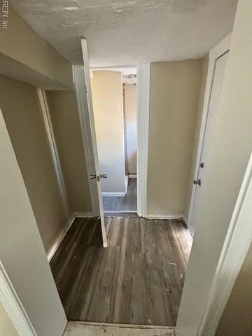 621 Center AVE, Newport News, VA 23601