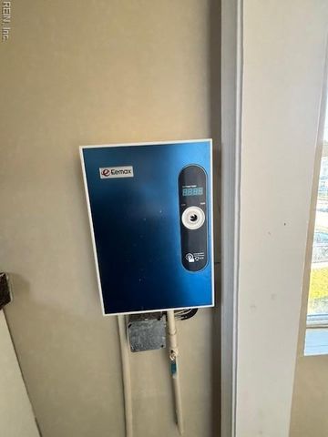 621 Center AVE, Newport News, VA 23601