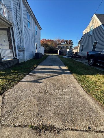 621 Center AVE, Newport News, VA 23601