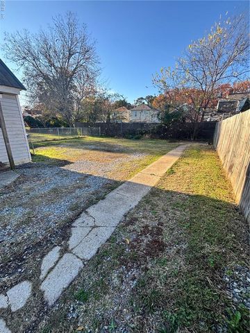 621 Center AVE, Newport News, VA 23601