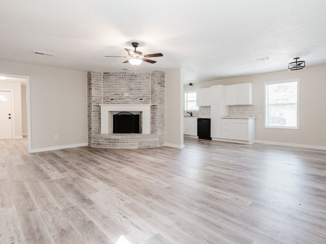 501 Edgewood Avenue, Corsicana, TX 75110