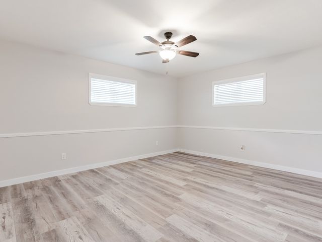 501 Edgewood Avenue, Corsicana, TX 75110