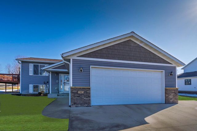 900 9th Street NW, Kasson, MN 55944