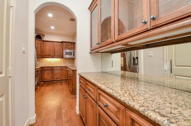 5512 Hidalgo Street, Houston, TX 77056