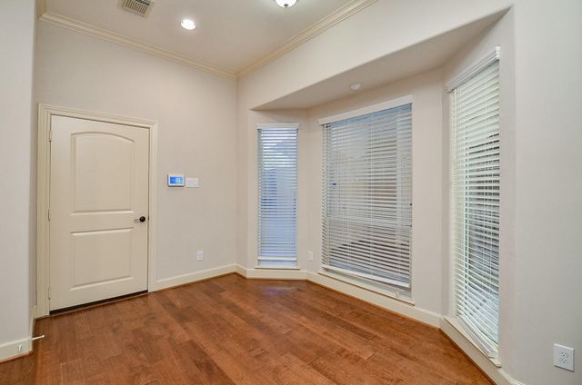 5512 Hidalgo Street, Houston, TX 77056