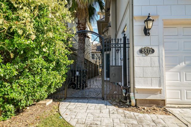 5512 Hidalgo Street, Houston, TX 77056