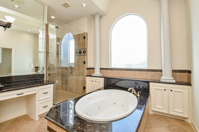 5512 Hidalgo Street, Houston, TX 77056