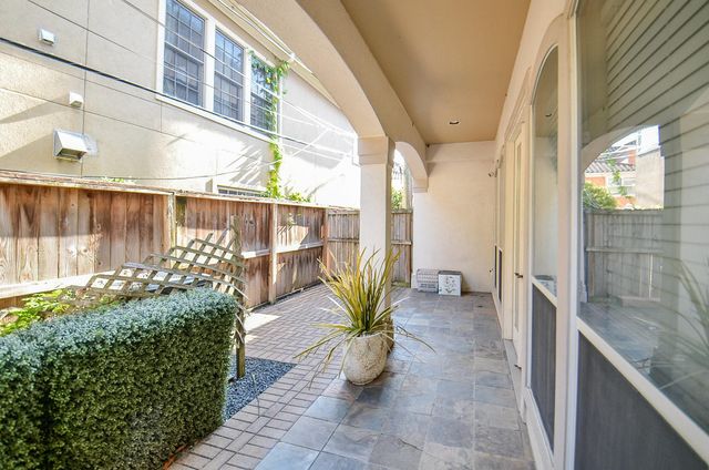 5512 Hidalgo Street, Houston, TX 77056