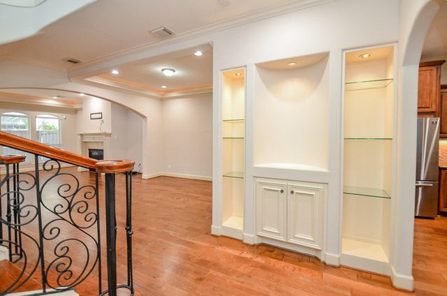 5512 Hidalgo Street, Houston, TX 77056