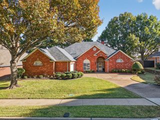 1320 Lakewood Drive, Mckinney, TX 75072