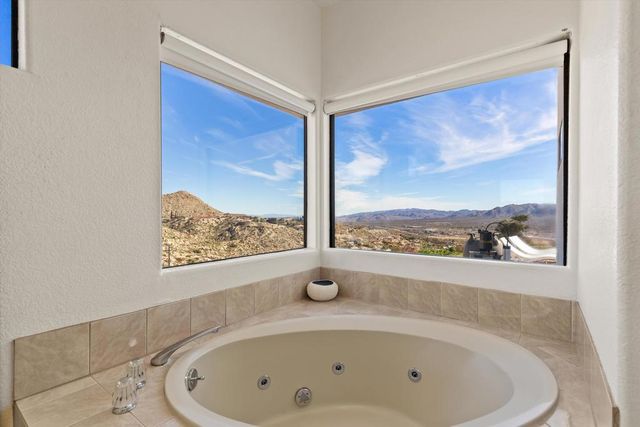 57075 Farrelo Court, Yucca Valley, CA 92284