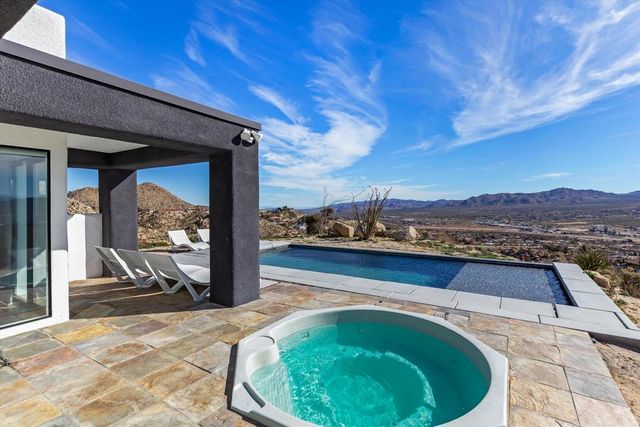 57075 Farrelo Court, Yucca Valley, CA 92284