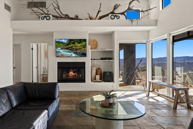 57075 Farrelo Court, Yucca Valley, CA 92284