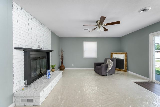 4304 W Edminster St, Wichita, KS 67212