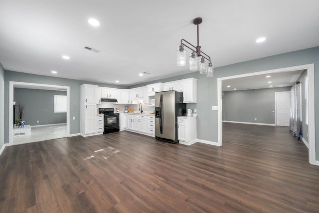 4304 W Edminster St, Wichita, KS 67212