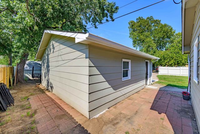 4304 W Edminster St, Wichita, KS 67212