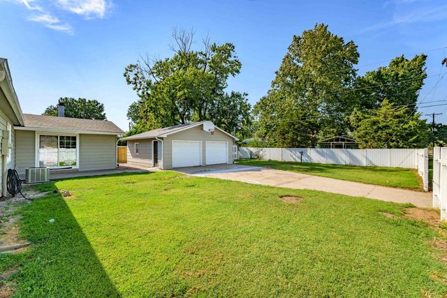 4304 W Edminster St, Wichita, KS 67212